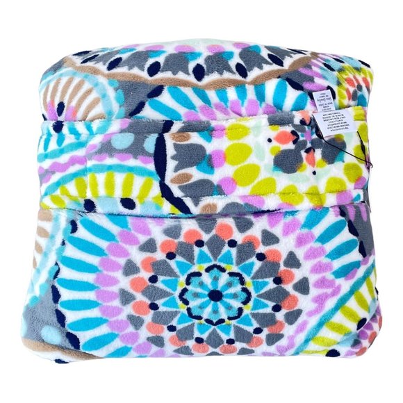 Vera Bradley Sunny Medallion Plush Fleece Travel Blanket - Picture 4 of 5